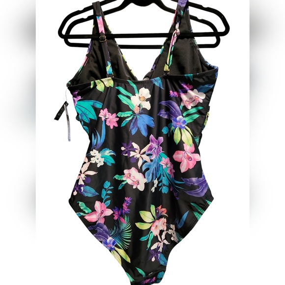 Island Escape One-Piece swimsuit.  Size 12 - Picture 3 of 9